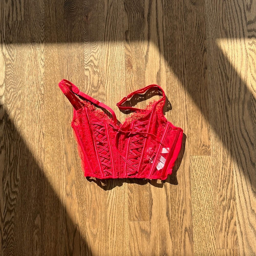 New with tags victoria’s secret corset!